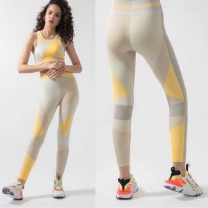 NWOT Nike Dri Fit Sculpt Icon Clash Seamless Leggings Small